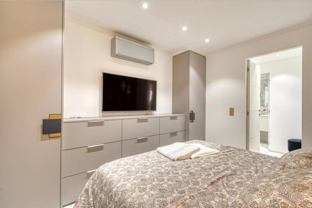 Apartment Somptueux Logement,cannes Croisette,4 Etoiles**** Cannes